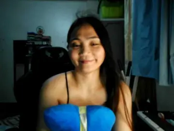 KookiefreshのBongacamsでヌードカメラ