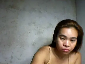 SubmissiveHoneyJeanのBongacamsでセックスカメラ
