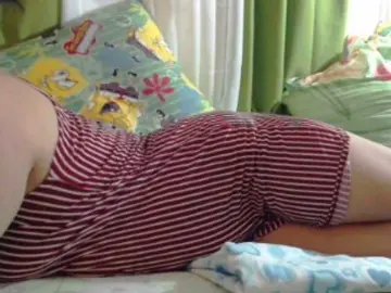 junglejenのBongacamsで無料ポルノカメラ