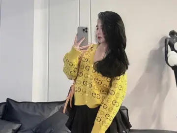 lucybabyy499のImliveでライブセックス映像