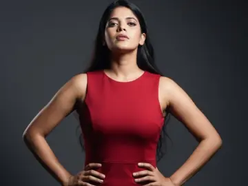 AparaLuxeのLivejasminでヌードカメラ