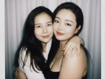 AiaimeiAndMImiのLivejasminでアダルトカメラ配信