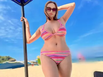 FelictyStarのLivejasminでライブポルノ配信