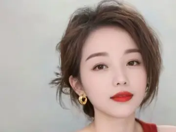 WenjuanのLivejasminで人気のアダルト配信