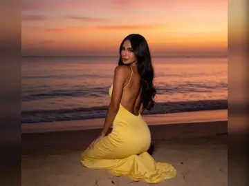 YunaMoschinoのLivejasminでヌードカメラ