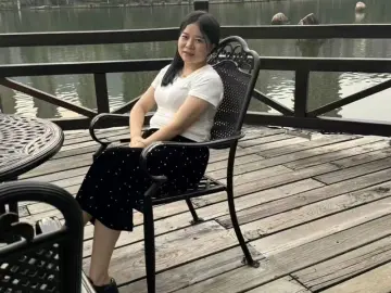 baiheのLivejasminでセックスカメラ
