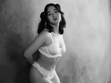 AislyFollinのLivejasminでライブチャット