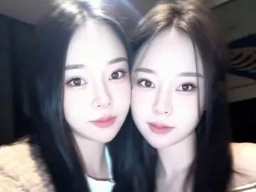 LuLuchengAndDanlのLivejasminでライブセックス映像