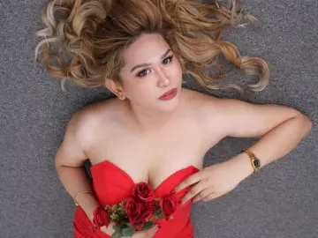 YomeeStoneのLivejasminで今すぐ視聴可能なセックスカム