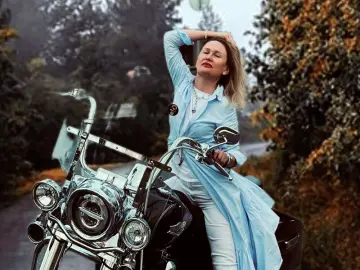 MarinaonebestのLivejasminで今すぐ視聴可能なセックスカム