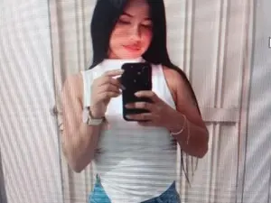 Nicolle26のMyfreecamsでライブポルノ配信