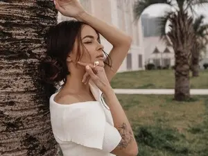 Avrora_lew_のMyfreecamsで無料ポルノカメラ