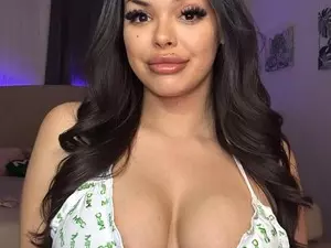AmberMaeのMyfreecamsでアダルトカメラ配信