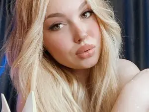 Kylie_LuのMyfreecamsでアダルトカメラ配信