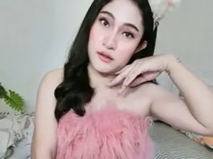 ploysaithailand96のStreamateで高画質ウェブカメラ