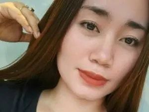 prettyyummyasian4uxxのStreamateでヌードカメラ