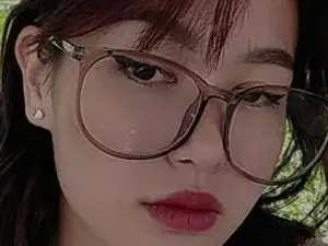 AsianLolaのStreamateで高画質ウェブカメラ