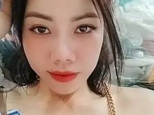Camila2025のStreamateでセックスカメラ
