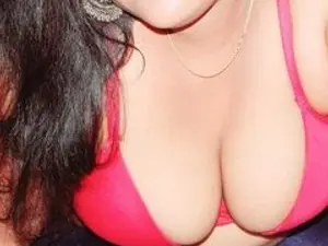 serenalove786のStreamateで今すぐ視聴可能なセックスカム