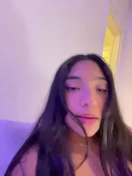 BellafrのStripchatでアダルトビデオチャット