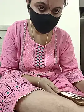 SpicyQueenX69のStripchatでアダルトカメラ配信