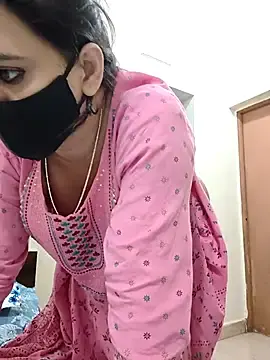 SpicyQueenX69のStripchatでアダルトビデオチャット