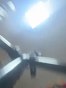 Yiyi-707のStripchatでライブチャット