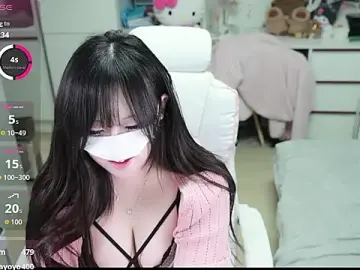 kimhyeona2005のStripchatで今すぐ視聴可能なセックスカム