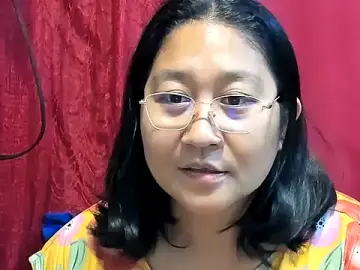 hotchubbyasian88のStripchatで高画質ウェブカメラ