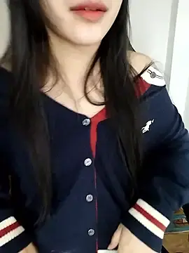 Miu_iiのStripchatでアダルトビデオチャット