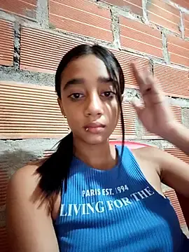 Zoe_Sweett18のStripchatでセックスチャット