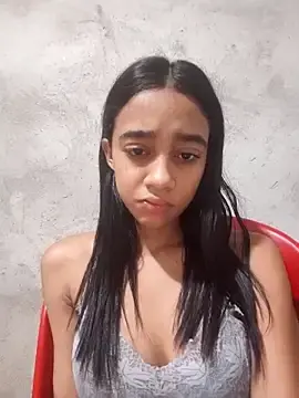 Zoe_Sweett18のStripchatで高画質ウェブカメラ