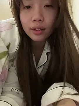 GYYooのStripchatで人気のアダルト配信