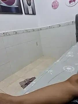 MinDanasa79のStripchatで高画質ウェブカメラ