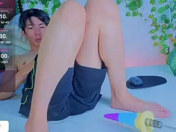 Levii_AckermannのStripchatでライブポルノ配信