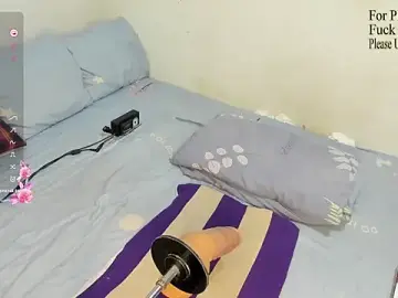 dilmi-umeshaのStripchatでヌードカメラ