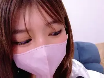 RunarunapiのStripchatでヌードカメラ