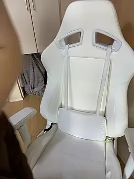 Ba9new_1028のStripchatで最高のライブ配信