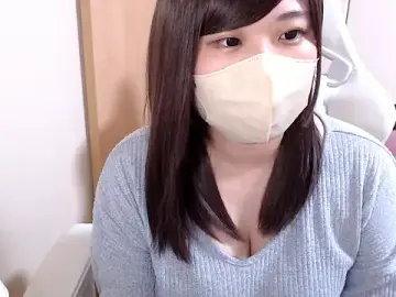 MELON_OPIのStripchatで人気のアダルト配信