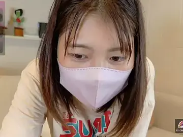 SUZU_のStripchatでアダルトビデオチャット
