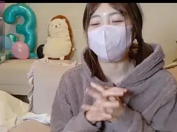 SUZU_のStripchatでライブセックス映像