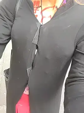 pink-maiのStripchatで人気のアダルト配信