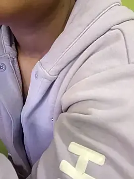 Beautiful_EyeのStripchatで無料ポルノカメラ