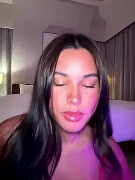 Liz_HushのStripchatで今すぐ視聴可能なセックスカム