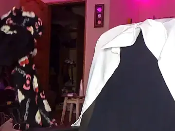 KarinRobertsonのStripchatでプライベートチャット