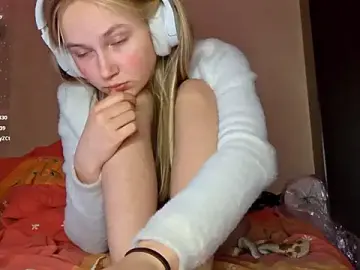 KarinRobertsonのStripchatでライブポルノ配信