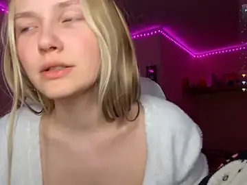 KarinRobertsonのStripchatでプライベートチャット