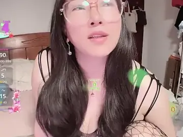 LiqinqinのStripchatでセックスカメラ