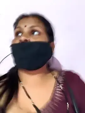 Indian-couple2025のStripchatでセックスカメラ