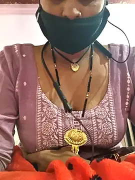 Indian-couple2025のStripchatでアダルトカメラ配信